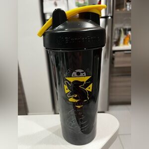 BlenderBottle Hufflepuff Black & Yellow Shaker Protein Bottle